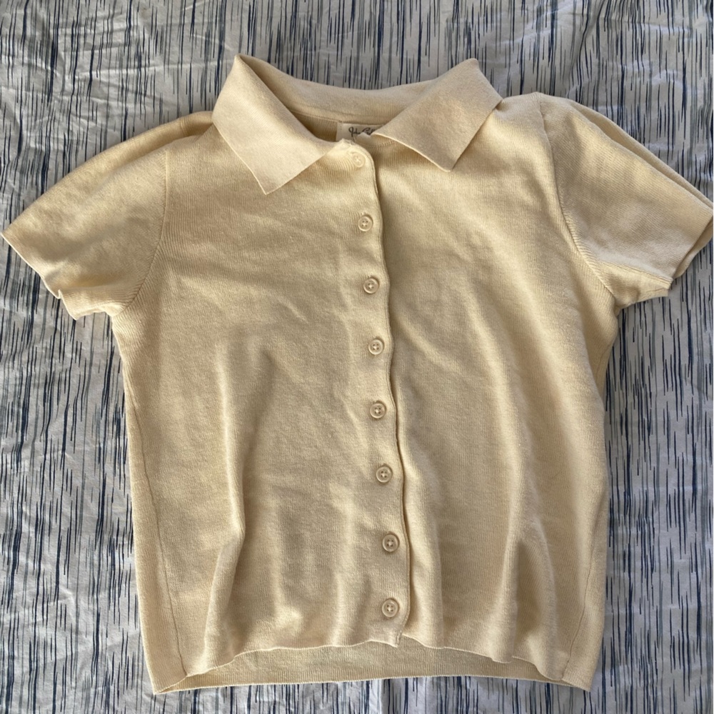Brandy Melville cream tee